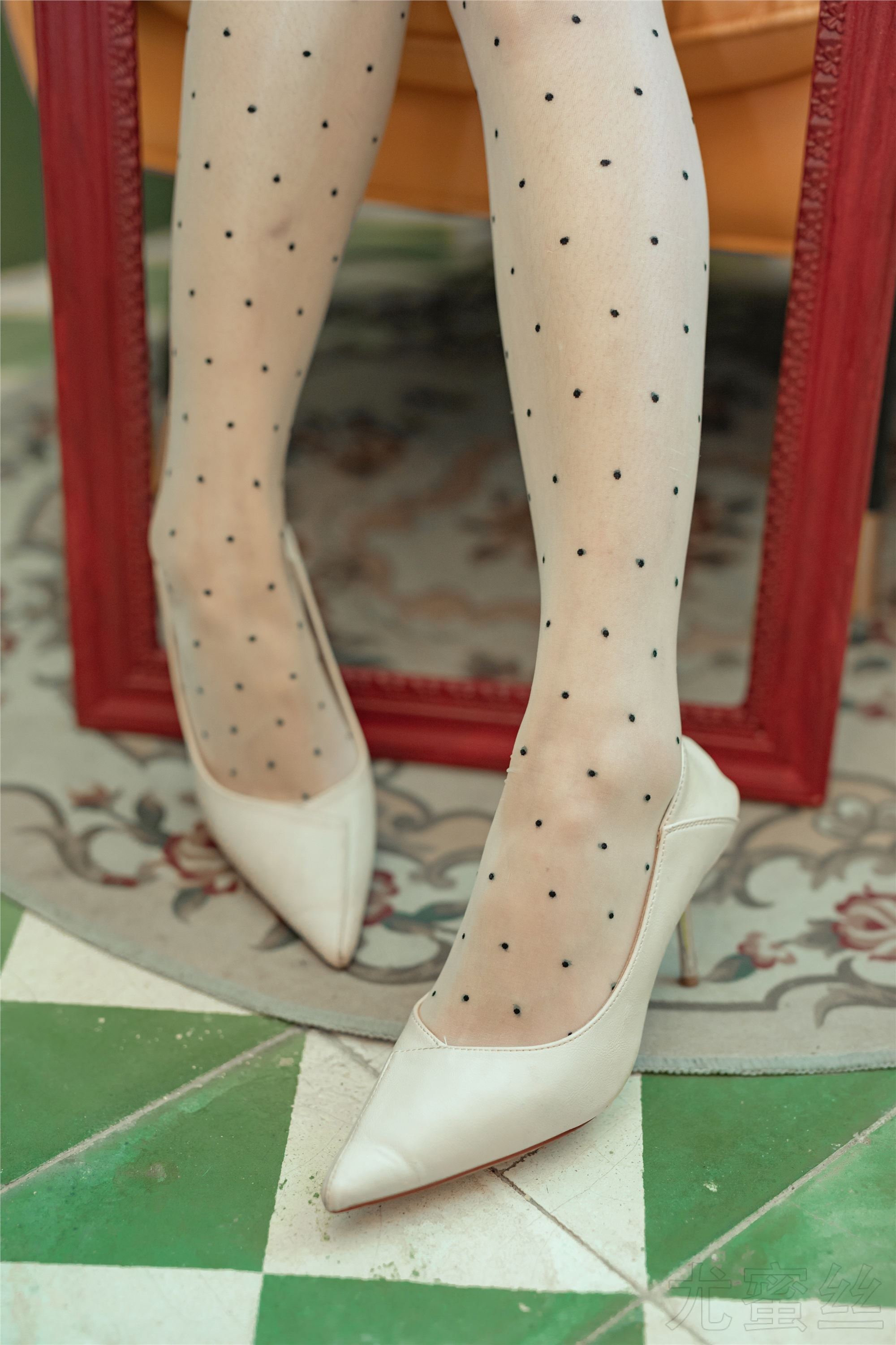 尤蜜丝 穿搭写真 NO.050